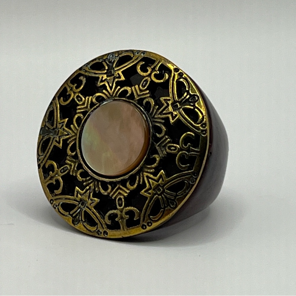Large mother of pearl statement ring gold plated acrylic